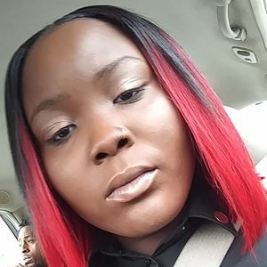 Meet your Posher, Ebony